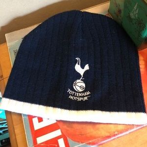 Tottenham Hotspurs winter hat